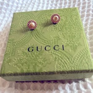 Gucci flower stud earrings